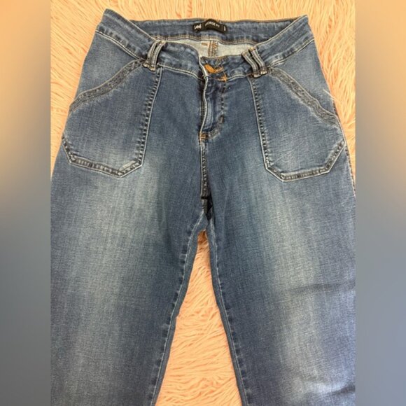 Lee Midrise Fit Denim Pants - Picture 5 of 13